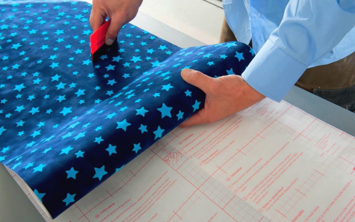 САМОКЛЕЙКА НА МЕТРАЖ